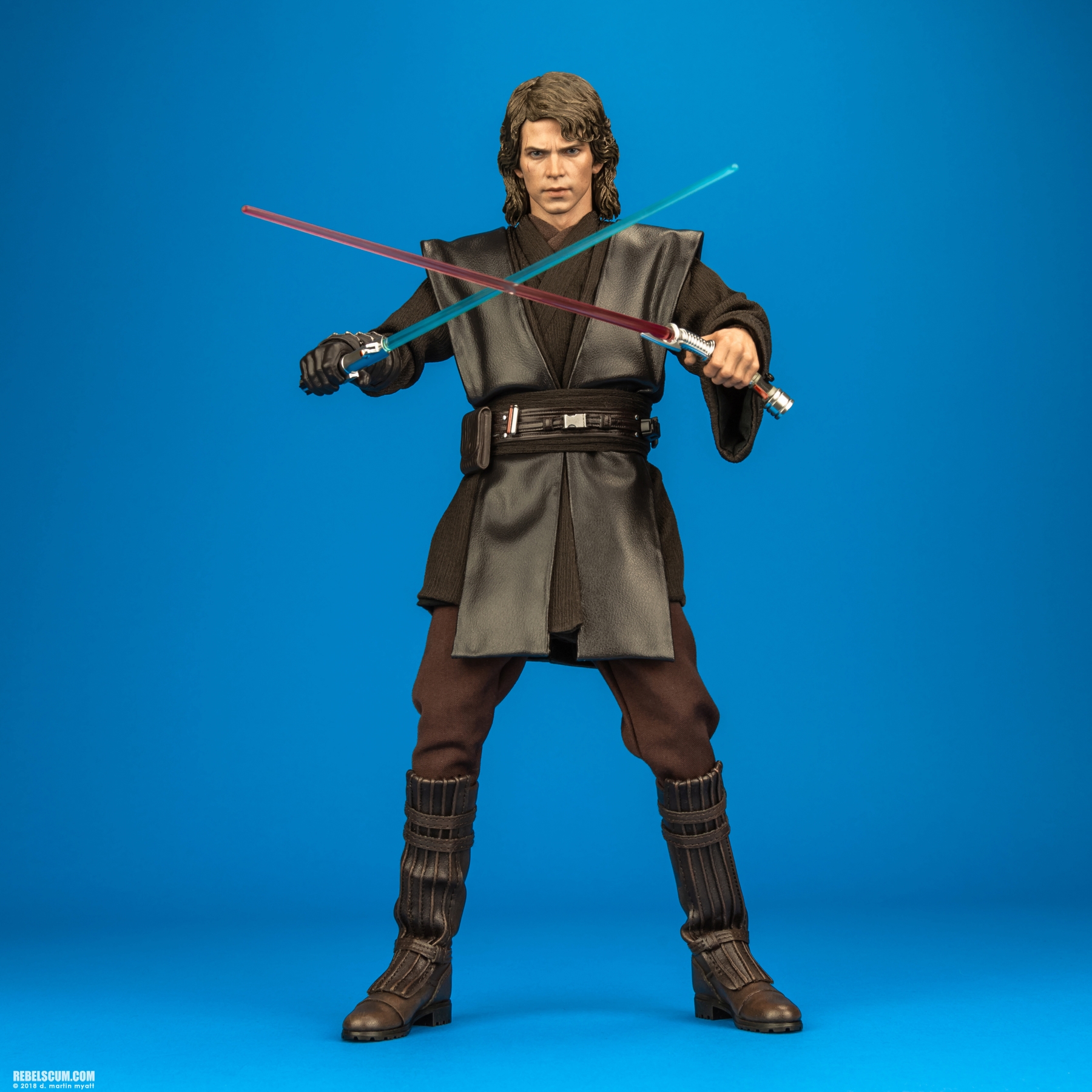 Anakin-Skywalker-MMS437-Revenge-Of-The-Sith-Hot-Toys-020.jpg