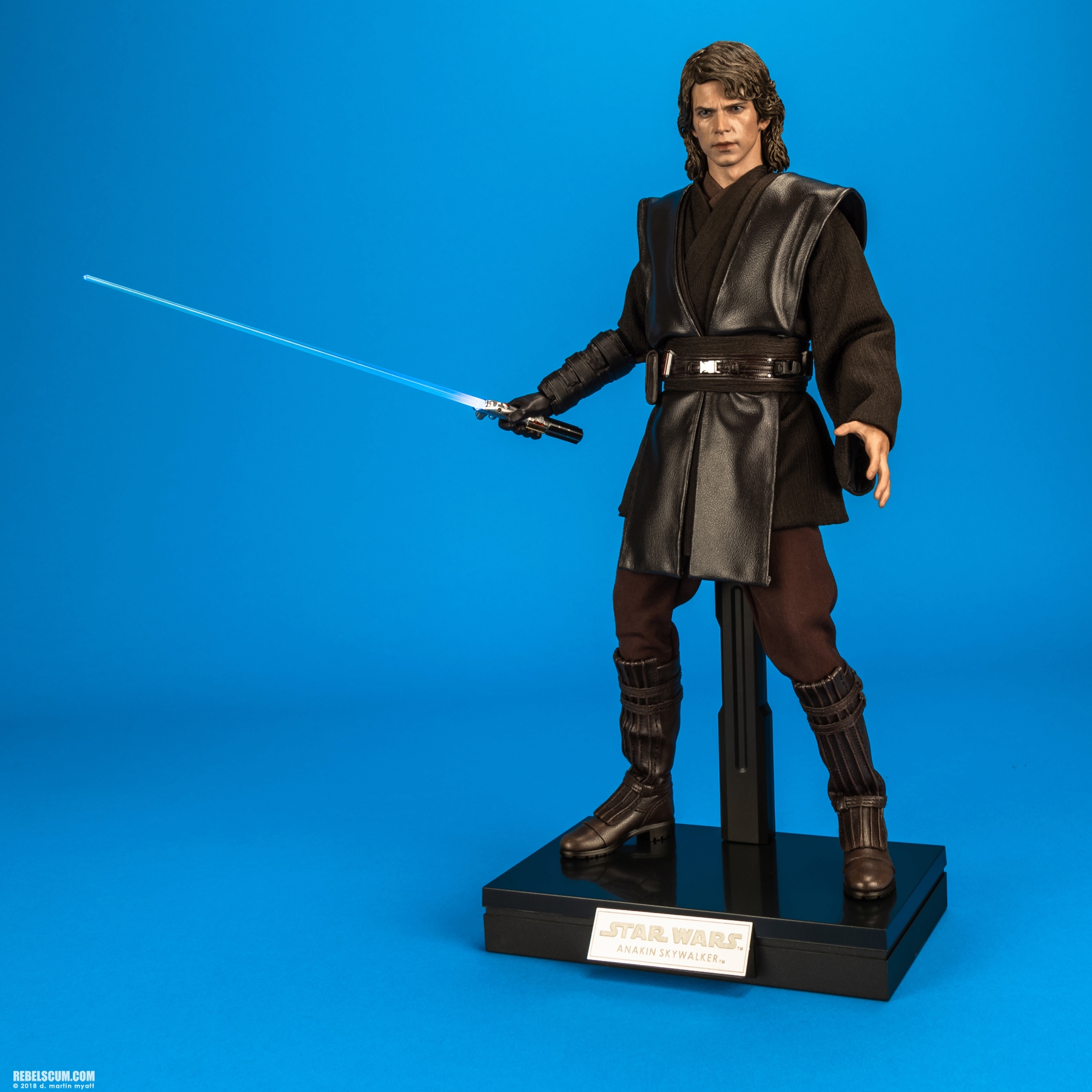 Anakin-Skywalker-MMS437-Revenge-Of-The-Sith-Hot-Toys-036.jpg