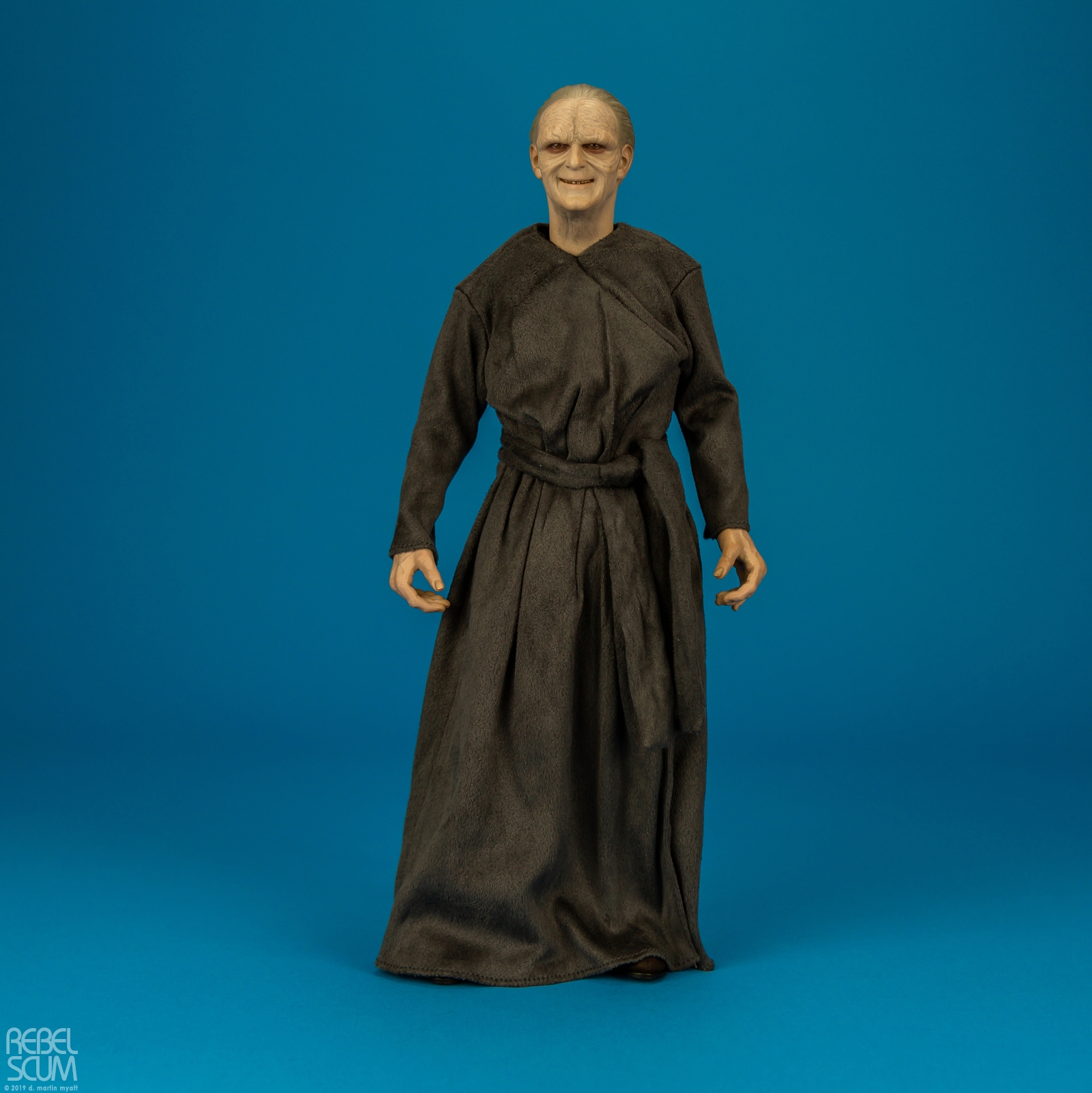Emperor-Palpatine-Deluxe-Version-MMS468-Hot-Toys-013.jpg