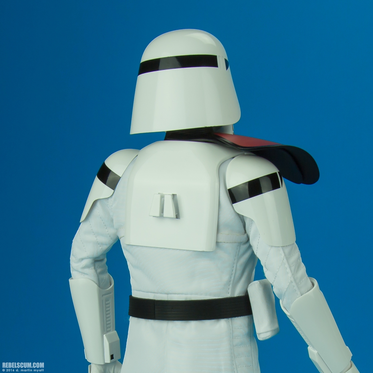 Hot-Toys-MMS323-First-Order-Snowtroopers-Set-015.jpg