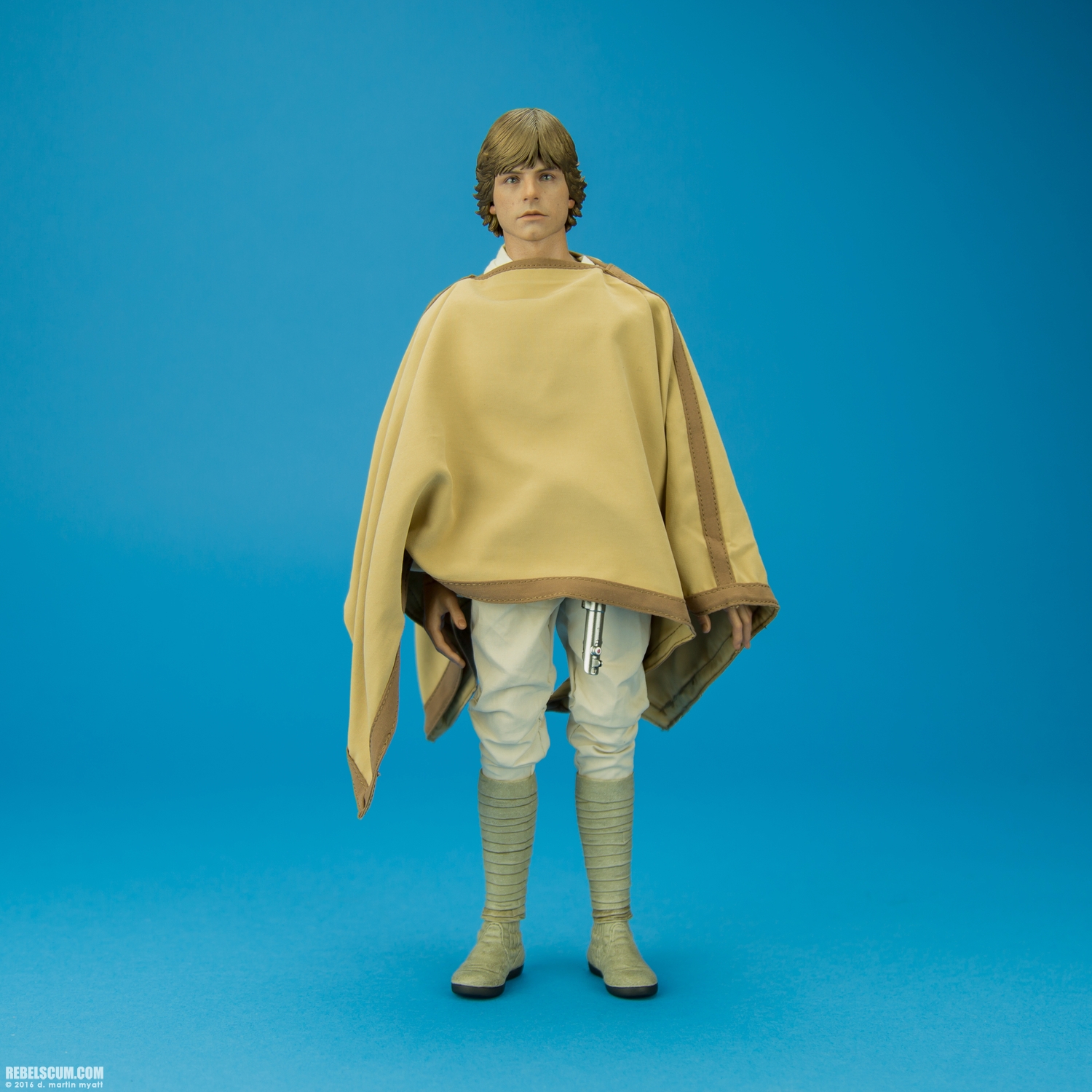 Luke-Skywalker-MMS297-Hot-Toys-Star-Wars-A-New-Hope-005.jpg