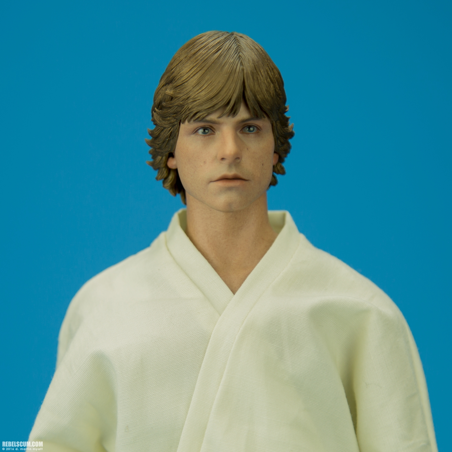 Luke-Skywalker-MMS297-Hot-Toys-Star-Wars-A-New-Hope-021.jpg