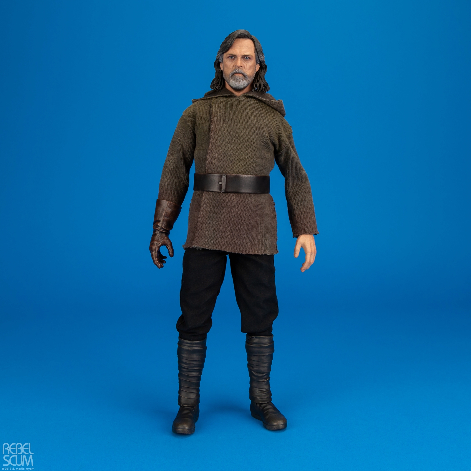 Luke-Skywalker-MMS458-Deluxe-Hot-Toys-Star-Wars-001.jpg