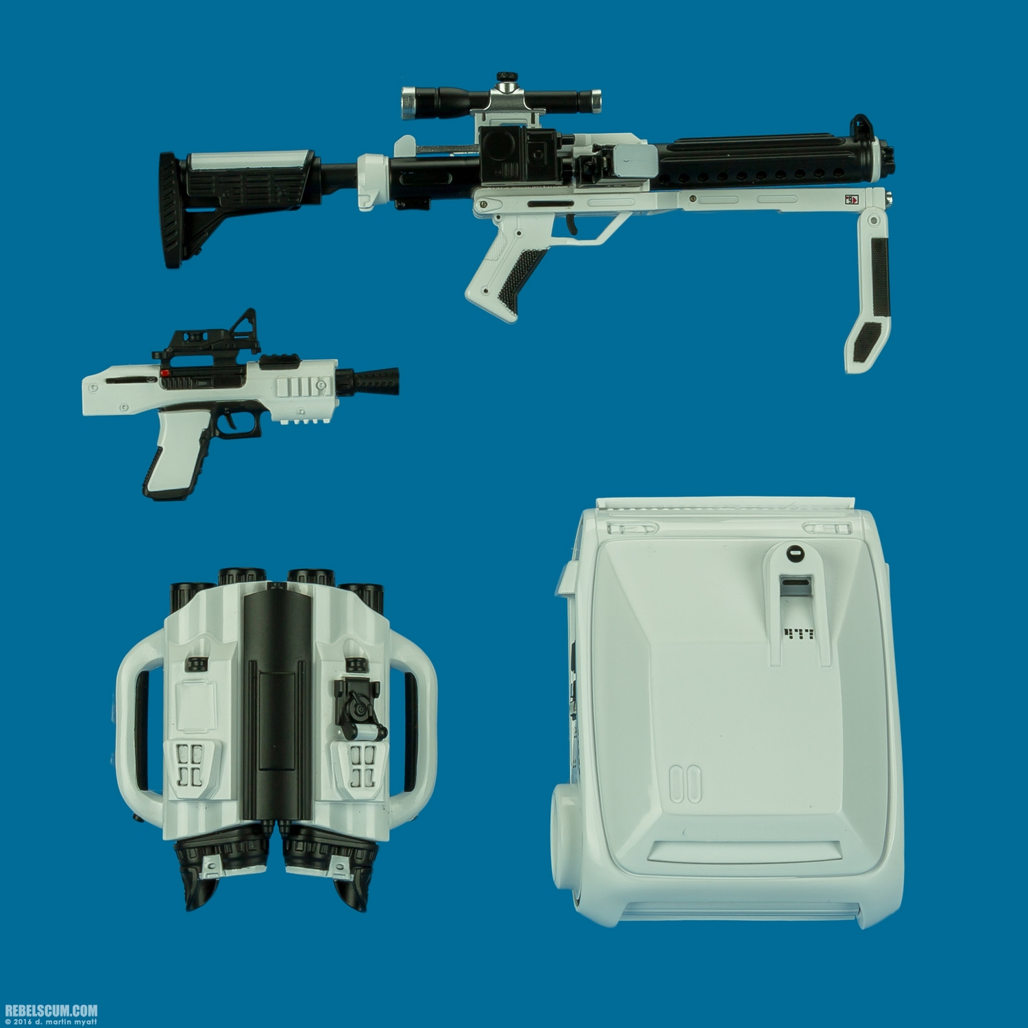 MMS333-First-Order-Stormtrooper-Jakku-Hot-Toys-011.jpg