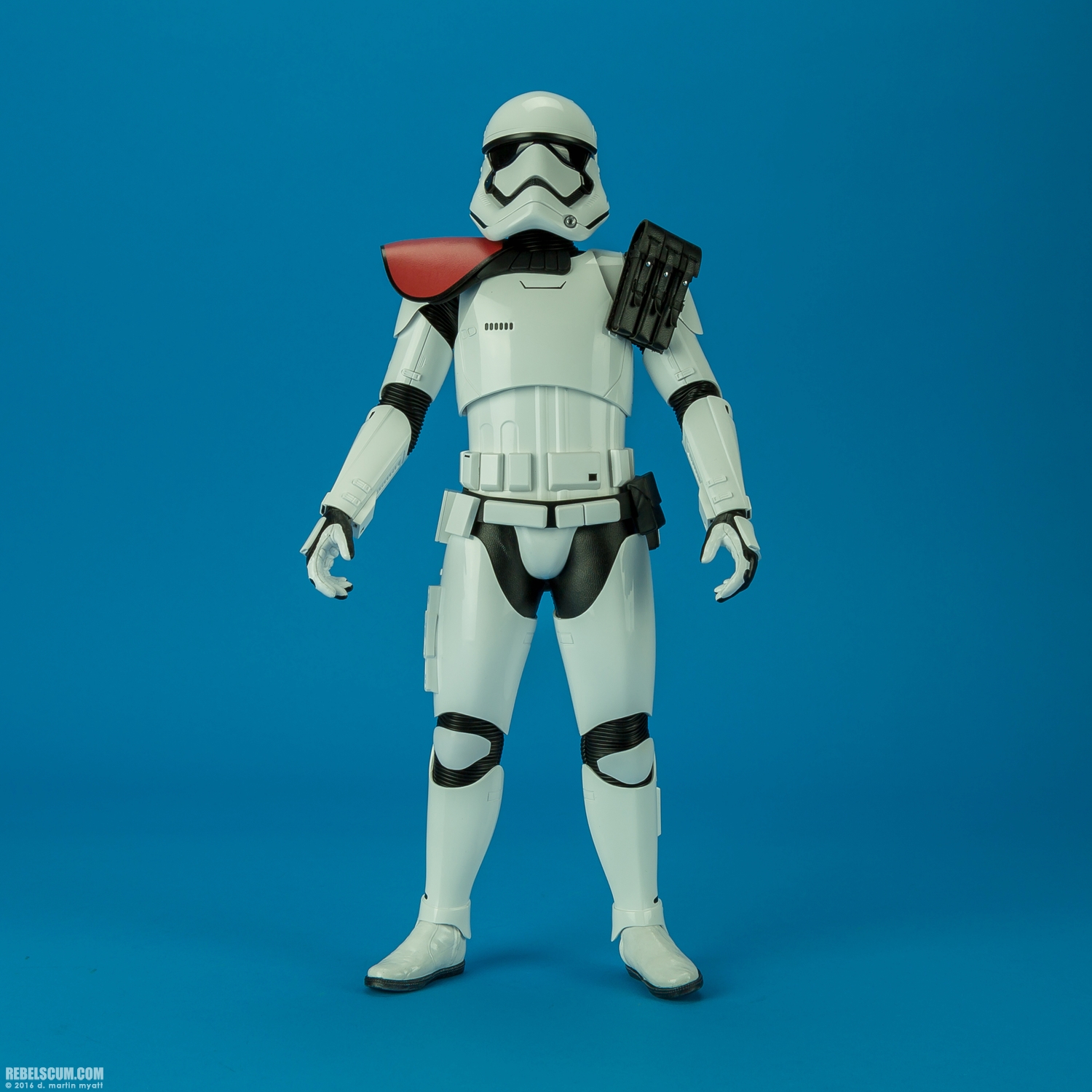 MMS335-First-Order-Stormtrooper-Officer-Set-Hot-Toys-001.jpg