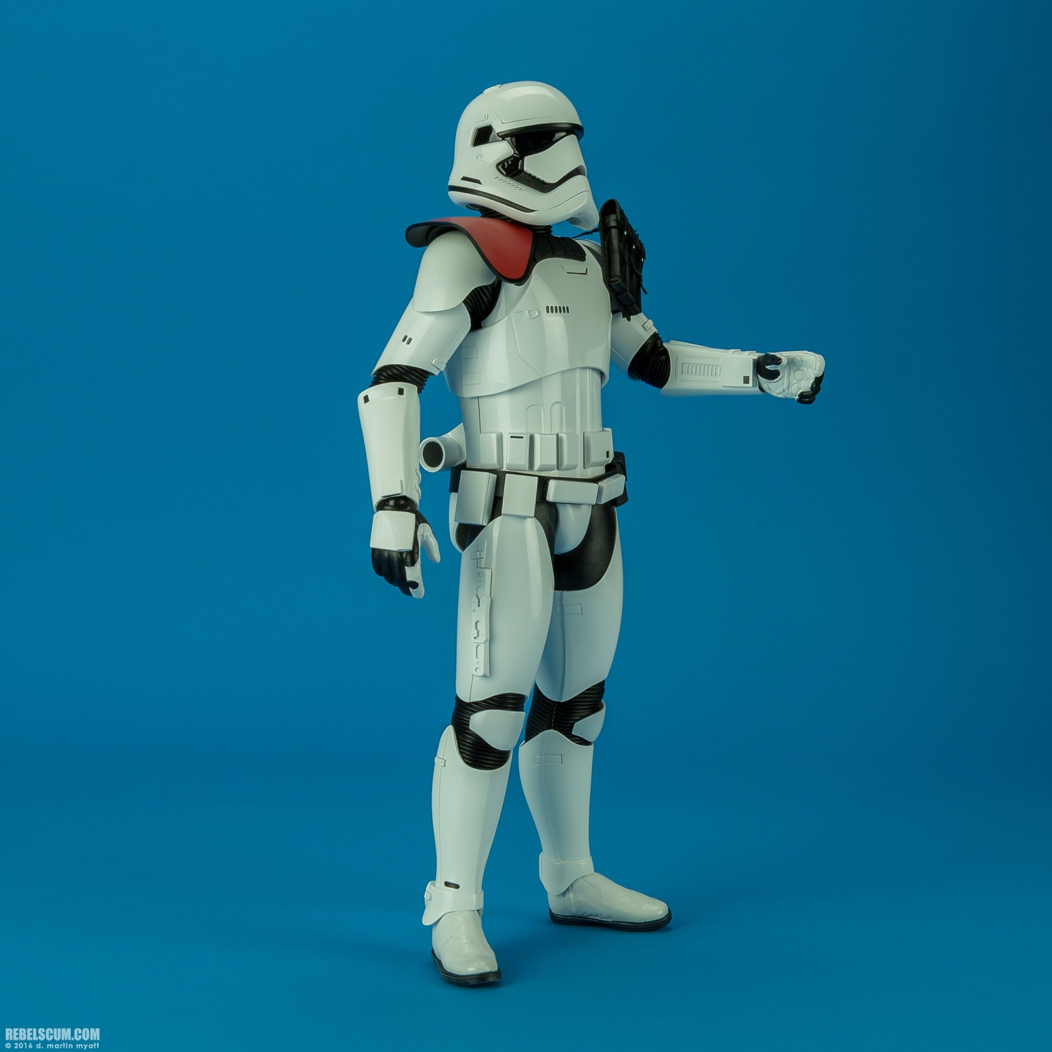 MMS335-First-Order-Stormtrooper-Officer-Set-Hot-Toys-002.jpg