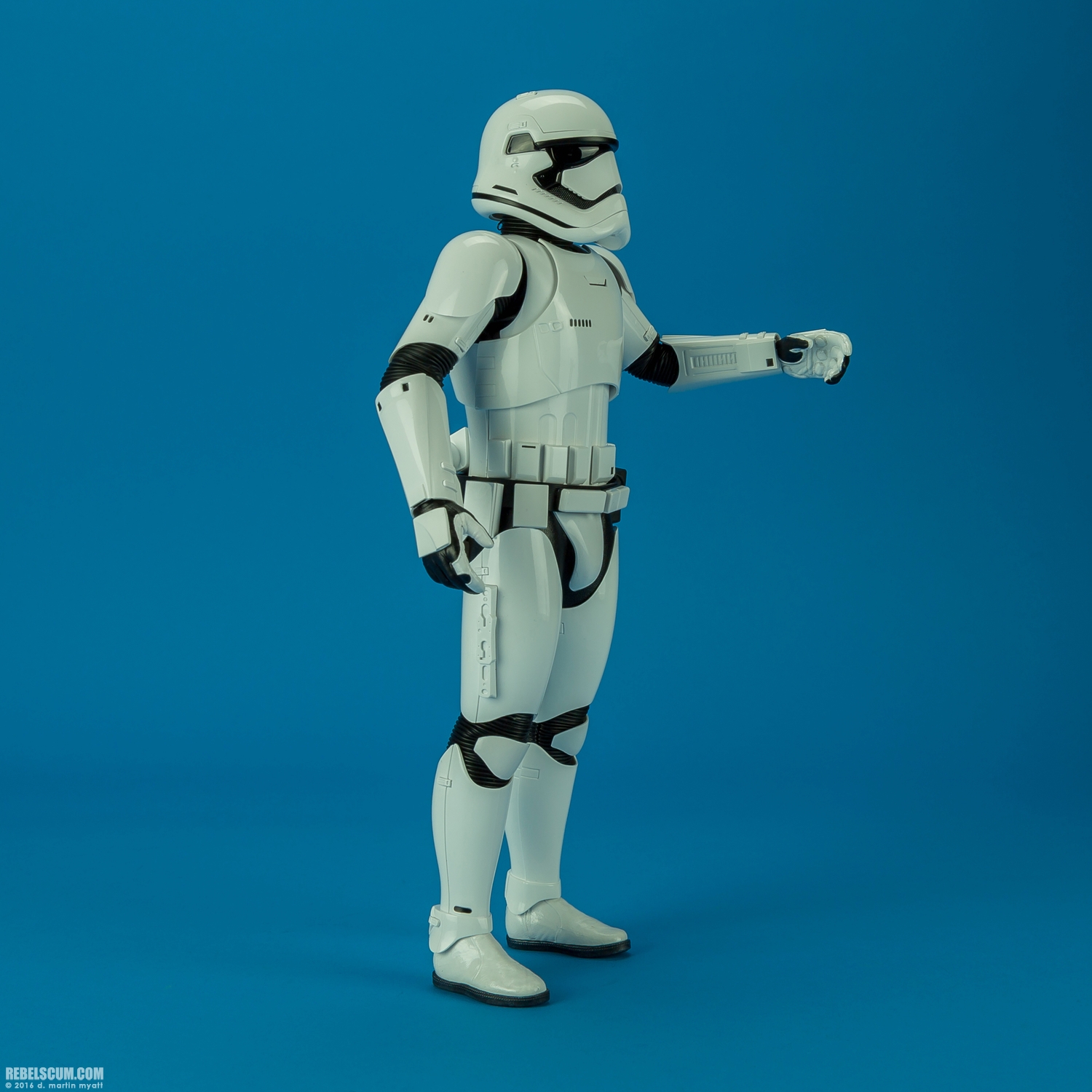 MMS335-First-Order-Stormtrooper-Officer-Set-Hot-Toys-006.jpg