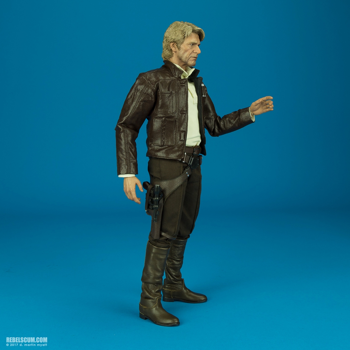 MMS376-Han-Solo-Chewbacca-The-Force-Awakens-Hot-Toys-002.jpg