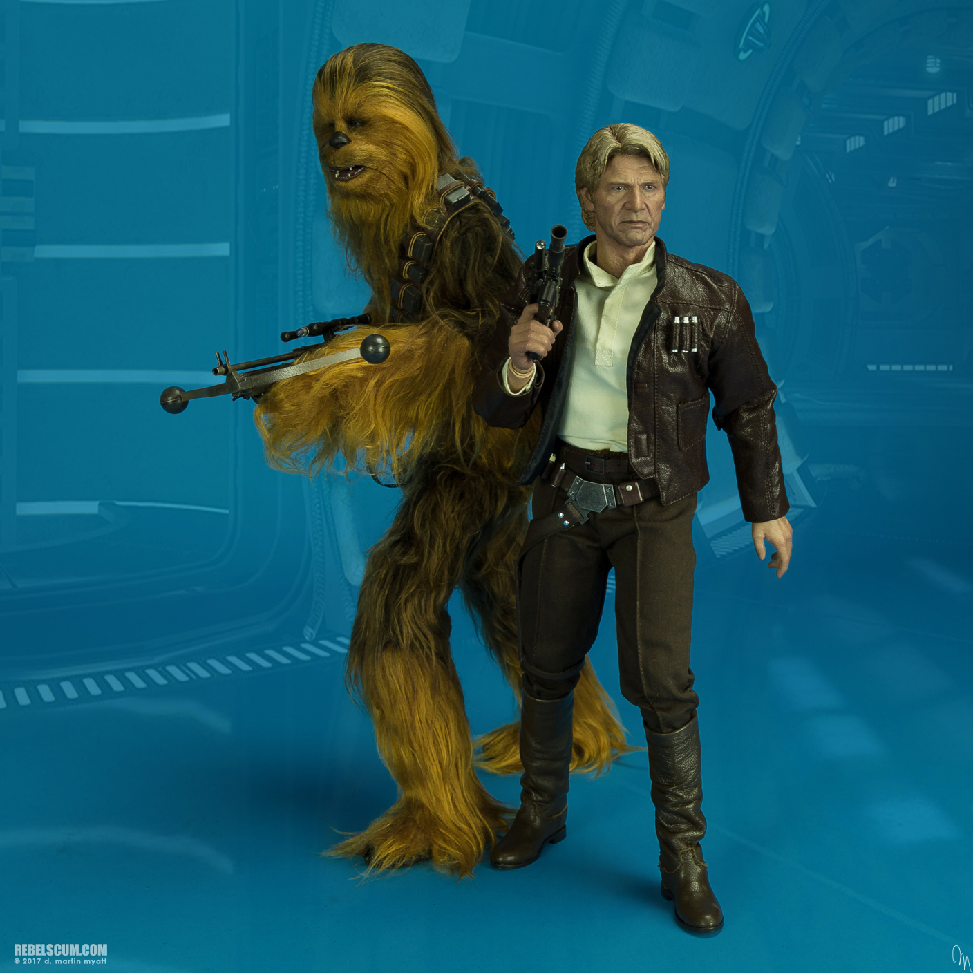MMS376-Han-Solo-Chewbacca-The-Force-Awakens-Hot-Toys-027.jpg