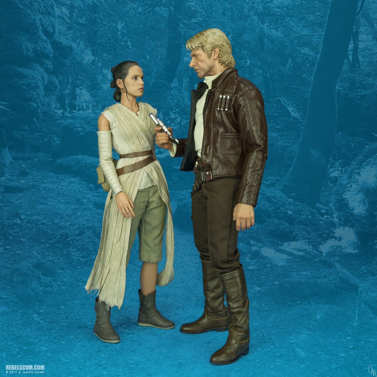 MMS376-Han-Solo-Chewbacca-The-Force-Awakens-Hot-Toys-036.jpg