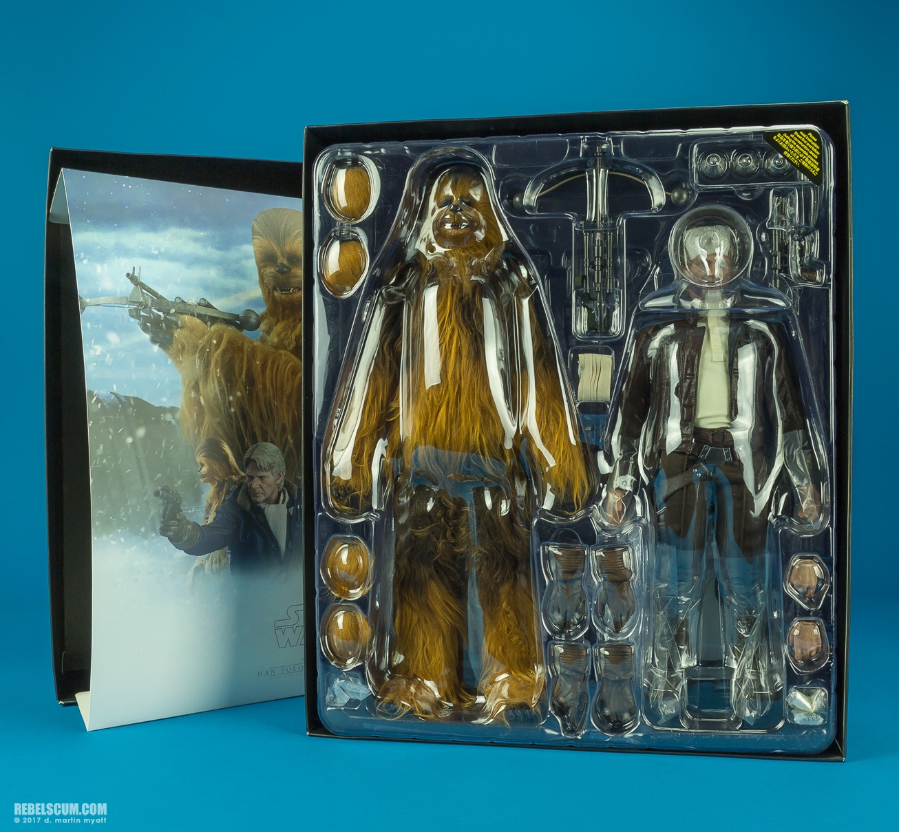 MMS376-Han-Solo-Chewbacca-The-Force-Awakens-Hot-Toys-044.jpg