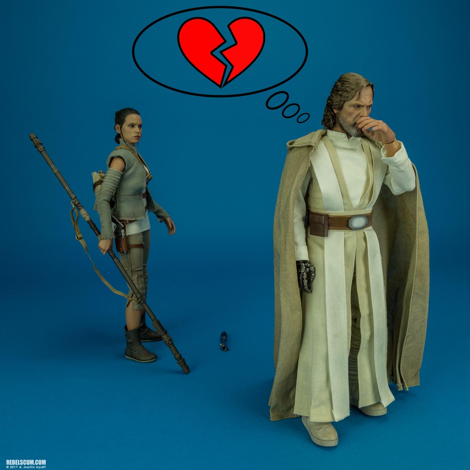 MMS390-Luke-Skywalker-The-Force-Awakens-Hot-Toys-026.jpg