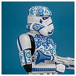 MMS401-Stormtrooper-Porcelain-Pattern-Version-Hot-Toys-006.jpg