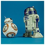 MMS408-R2-D2-The-Force-Awakens-Hot-Toys-017.jpg