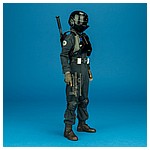 MMS419-Jyn-Erso-Imperial-disguise-Rogue-One-Hot-Toys-006.jpg