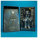 MMS419-Jyn-Erso-Imperial-disguise-Rogue-One-Hot-Toys-031.jpg