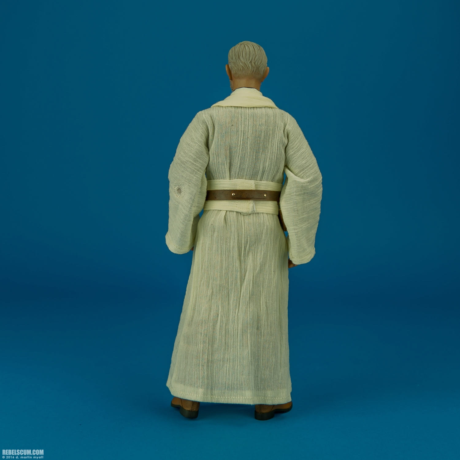 Obi-Wan-Kenobi-MMS283-Star-Wars-Hot-Toys-004.jpg