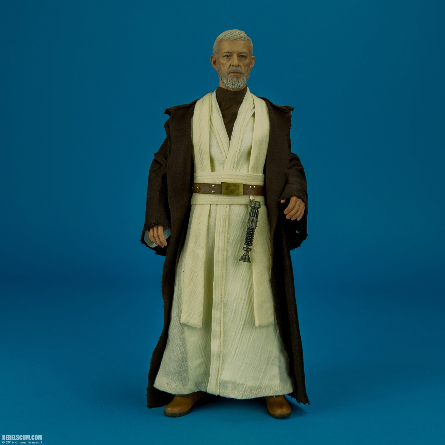 Obi-Wan-Kenobi-MMS283-Star-Wars-Hot-Toys-005.jpg