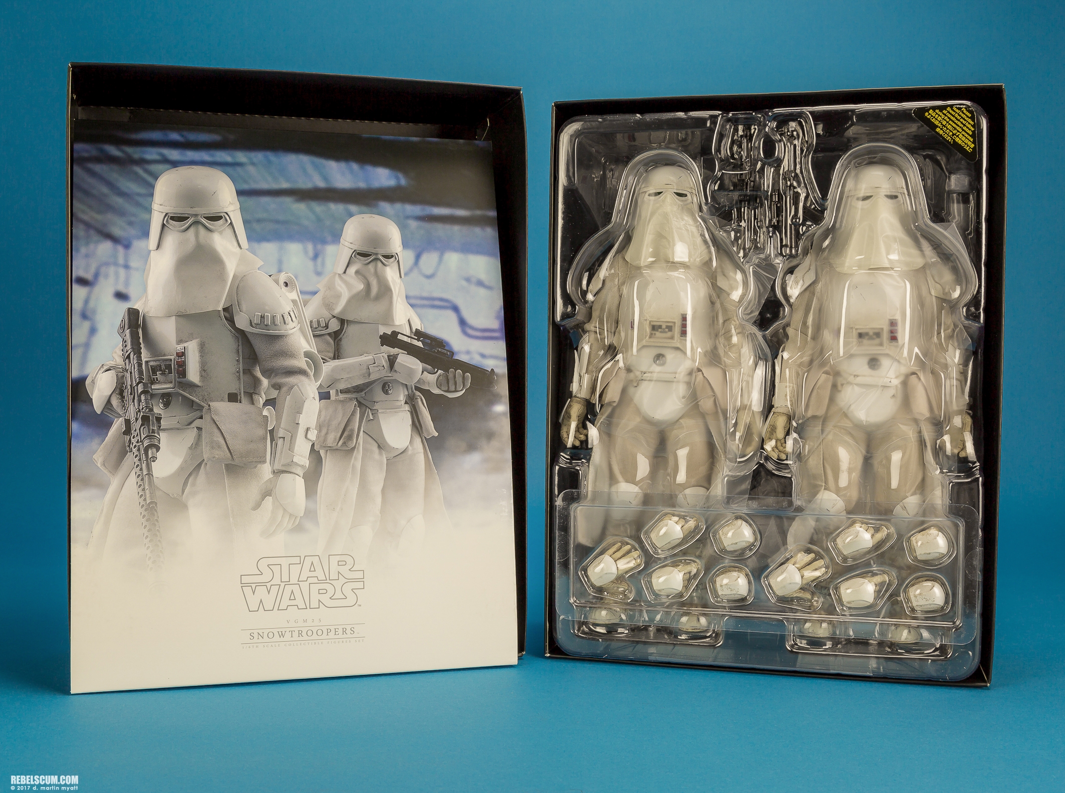 VGM25-Snowtroopers-Two-Pack-Hot-Toys-026.jpg