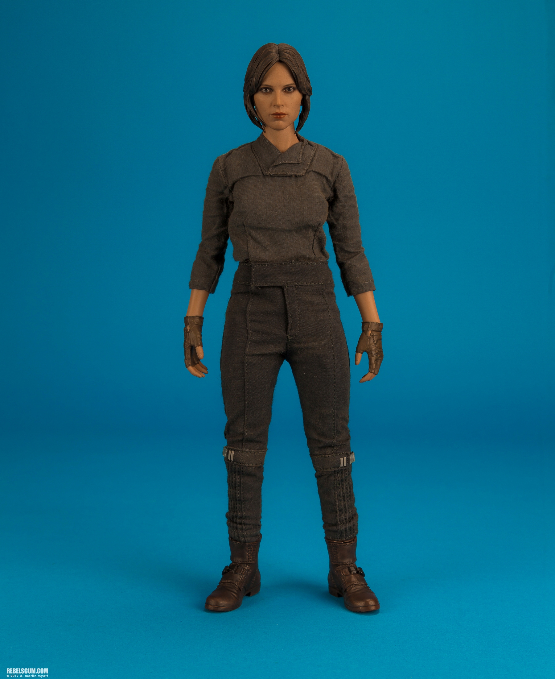 MMS405-Jyn-Erso-Deluxe-Star-Wars-Rogue-One-Hot-Toys-029.jpg