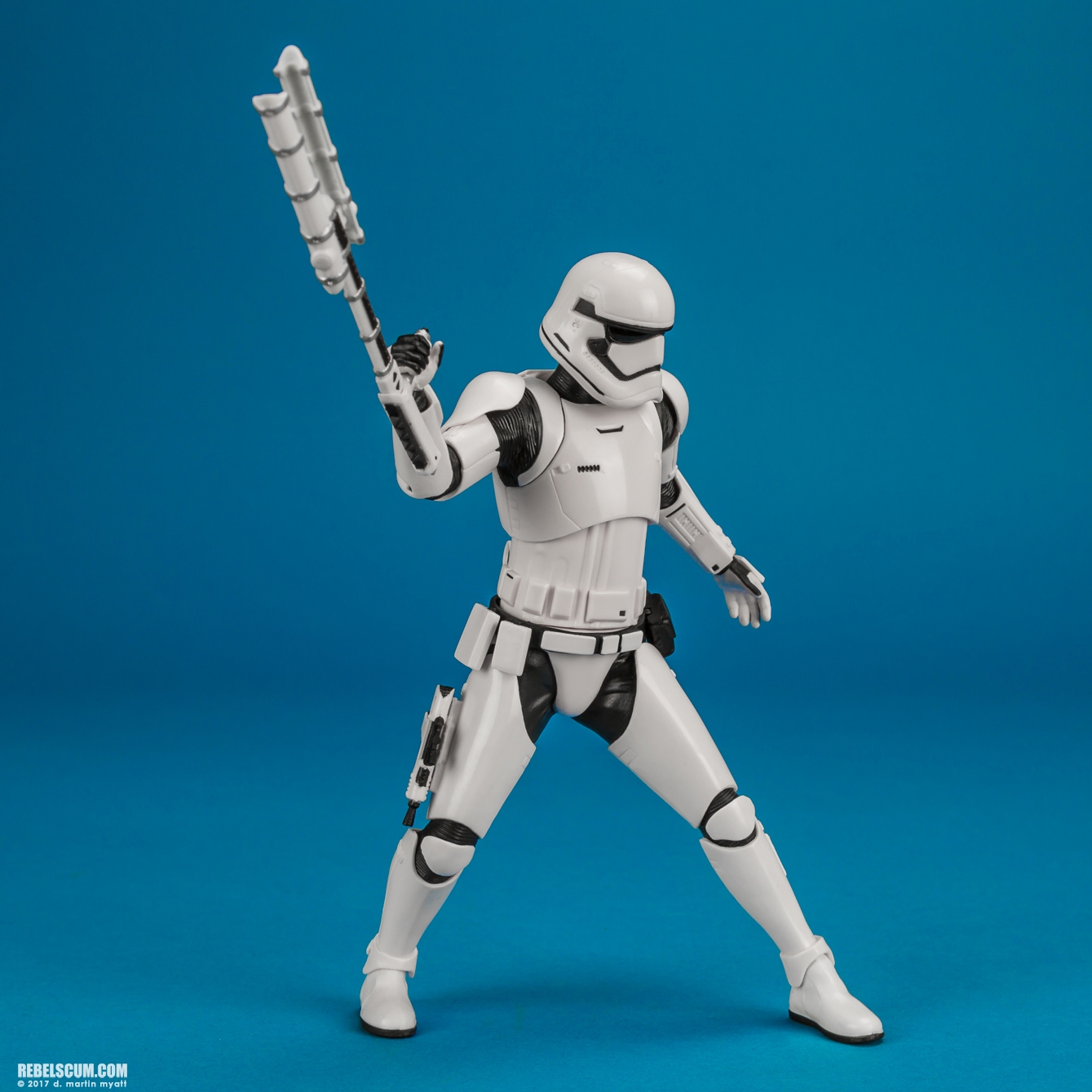 First-Order-Stormtrooper-FN-2199-ARTFX-plus-Kotobukiya-006.jpg